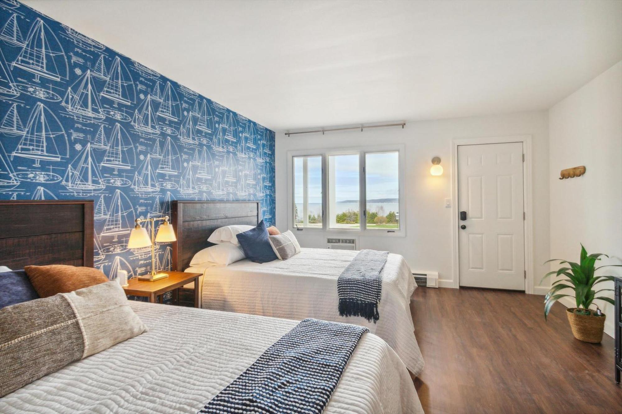 Self Check-In Lake Views Workspace 2 Queen Beds Villa Petoskey Kültér fotó